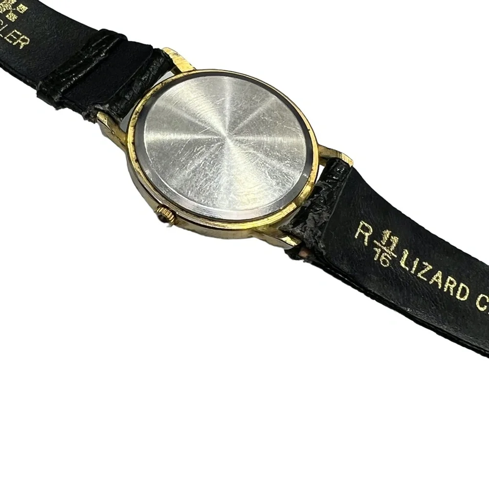 VINTAGE MICKEY MOUSE QUARTZ WATCH - GOLD TONE W YELLOW FACE KREISLER LIZARD BAND